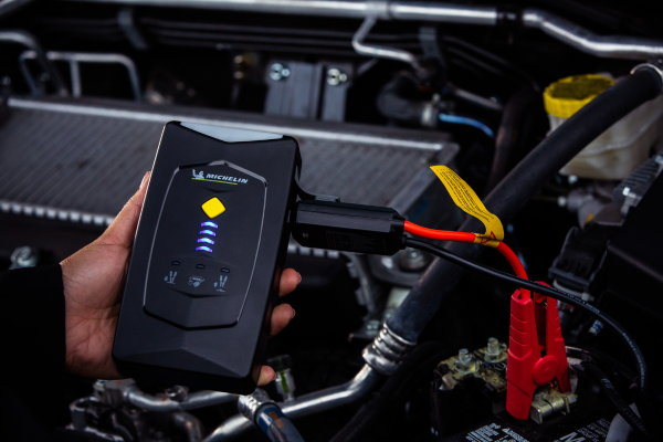 12V Portable Jump Starter & Power Bank